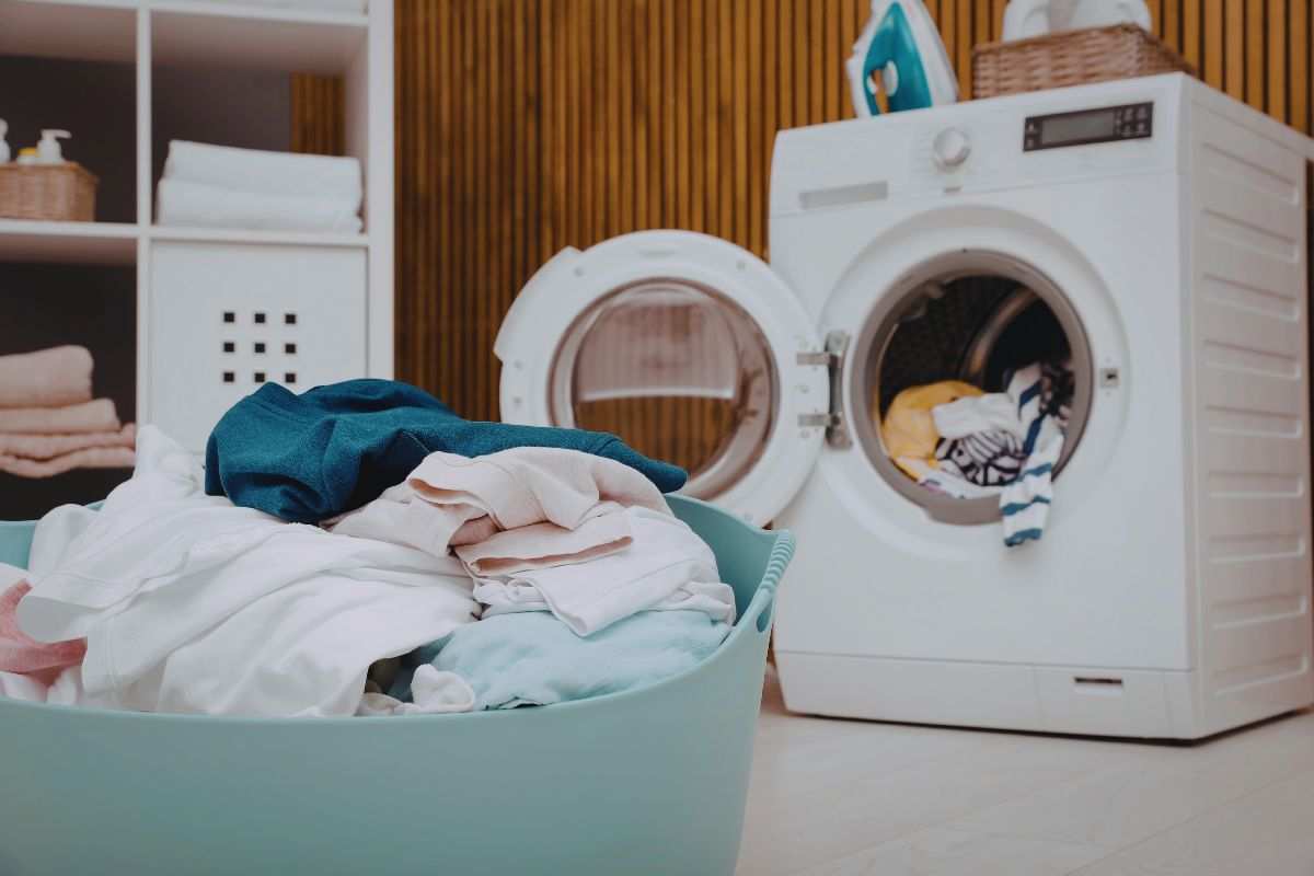 sportello della lavatrice; perchè non lasciarlo aperto a lungo