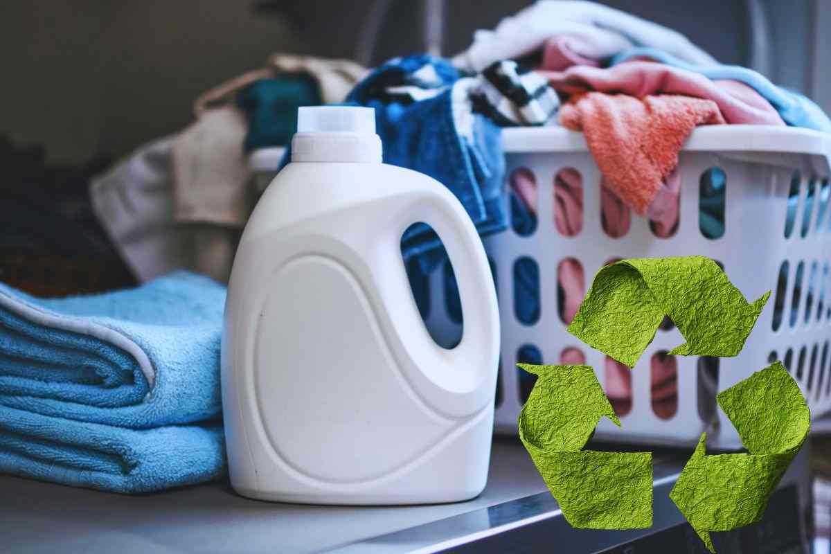 come riutilizzare i flaconi dei detersivi